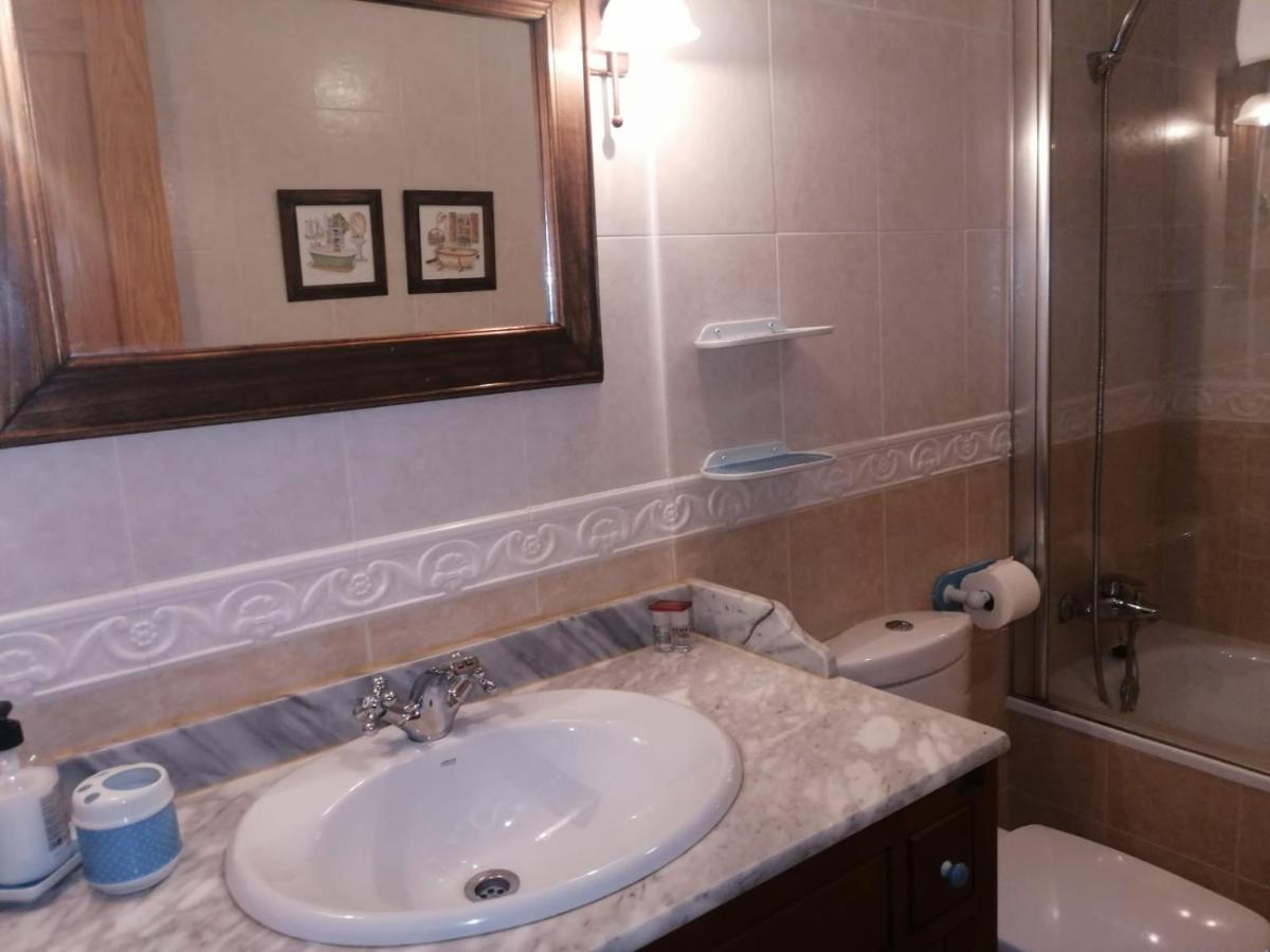 Apartamento Sarrato IV De Sallent ซาเยนต์ เด กาเยโก ภายนอก รูปภาพ